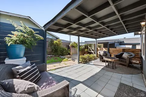 Exterior - 1310 Windy Ln, Bodega Bay, CA 94923 photo 3 of 6