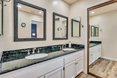 Bath - 2779 Perch Dr, Napa, CA 94558 photo 6 of 6