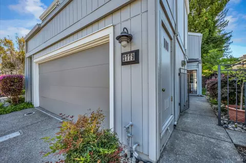 Exterior - 2779 Perch Dr, Napa, CA 94558 photo 10 of 13