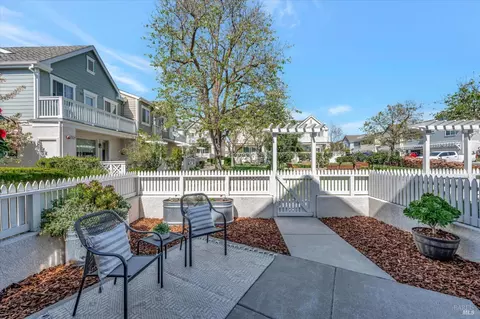 Exterior - 1908 Belgrave Dr, Petaluma, CA 94954 photo 5 of 10