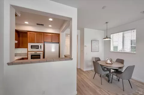 Dining - 1908 Belgrave Dr, Petaluma, CA 94954 photo 1 of 2
