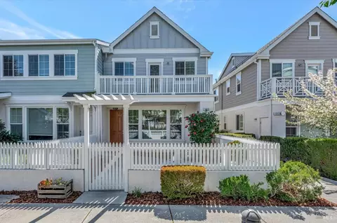 1908 Belgrave Dr, Petaluma, CA 94954