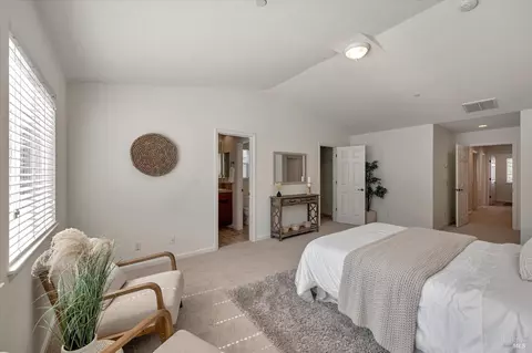Bedroom - 1908 Belgrave Dr, Petaluma, CA 94954 photo 4 of 6