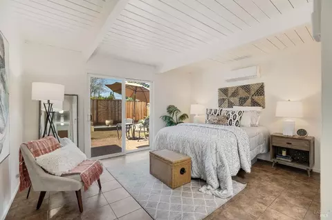 Bedroom - 4070 Wilson Ln, Concord, CA 94521 photo 1 of 5