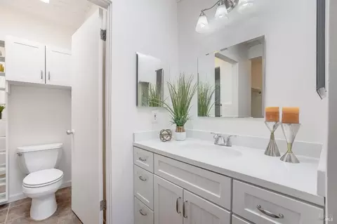 Bath - 4070 Wilson Ln, Concord, CA 94521 photo 2 of 7