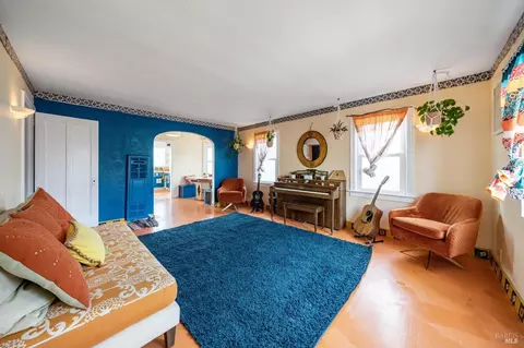 Living - 32 Frey Pl, Vallejo, CA 94590 photo 1 of 4