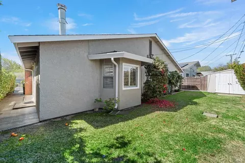 Exterior - 208 Grape St, Vacaville, CA 95688 photo 5 of 14