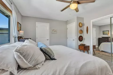 Bedroom - 3469 Meadowbrook Dr, Napa, CA 94558 photo 7 of 8