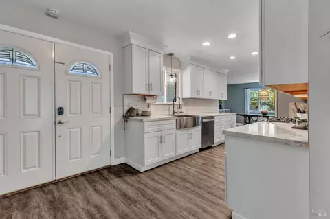 Kitchen - 3469 Meadowbrook Dr, Napa, CA 94558 photo 8 of 9