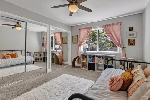 Bedroom - 3469 Meadowbrook Dr, Napa, CA 94558 photo 3 of 8