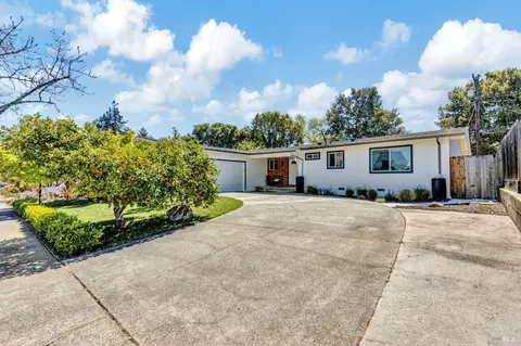 Exterior - 3469 Meadowbrook Dr, Napa, CA 94558 photo 11 of 14