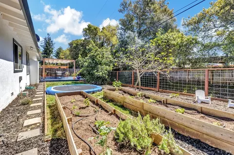 View/Area - 3469 Meadowbrook Dr, Napa, CA 94558 photo 1 of 1