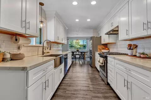 Kitchen - 3469 Meadowbrook Dr, Napa, CA 94558 photo 5 of 9