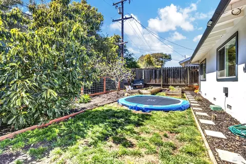Exterior - 3469 Meadowbrook Dr, Napa, CA 94558 photo 5 of 14