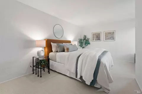 Bedroom - 379 County View Dr, Mill Valley, CA 94941 photo 7 of 9