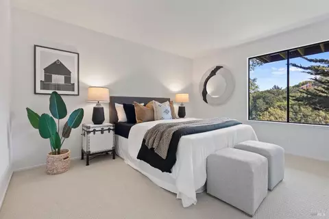 Bedroom - 379 County View Dr, Mill Valley, CA 94941 photo 6 of 9