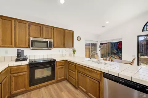 Kitchen - 2249 Marshall Rd, Vacaville, CA 95687 photo 3 of 8