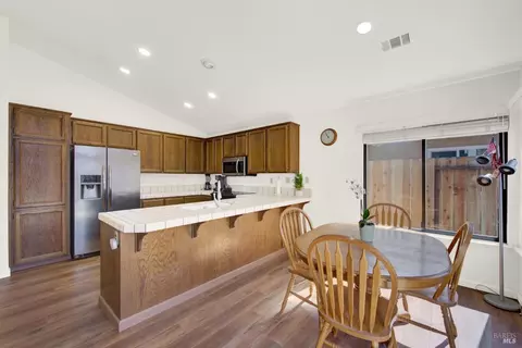 Dining - 2249 Marshall Rd, Vacaville, CA 95687 photo 3 of 4