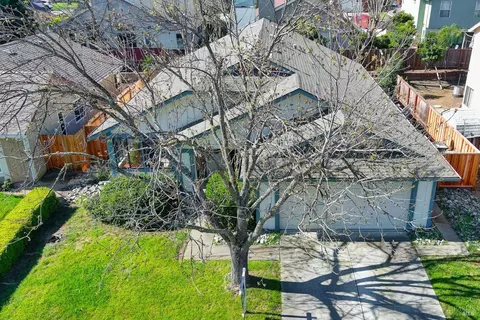 Exterior - 2249 Marshall Rd, Vacaville, CA 95687 photo 5 of 32