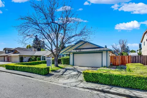 Exterior - 2249 Marshall Rd, Vacaville, CA 95687 photo 9 of 32