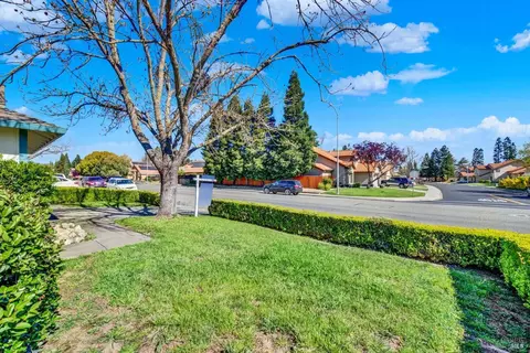 Exterior - 2249 Marshall Rd, Vacaville, CA 95687 photo 13 of 32