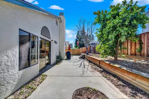 Exterior - 2249 Marshall Rd, Vacaville, CA 95687 photo 24 of 32