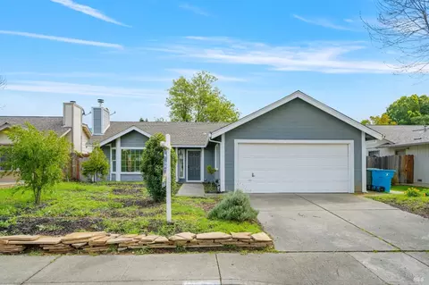 365 Nancy Cir, Vacaville, CA 95687
