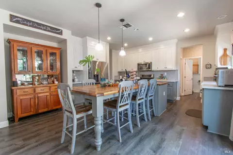 Dining - 1620 Fanning Ct, Dixon, CA 95620 photo 3 of 3