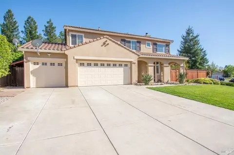 Exterior - 1620 Fanning Ct, Dixon, CA 95620 photo 1 of 13
