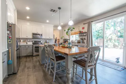 Kitchen - 1620 Fanning Ct, Dixon, CA 95620 photo 1 of 5