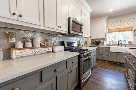Kitchen - 1620 Fanning Ct, Dixon, CA 95620 photo 5 of 5