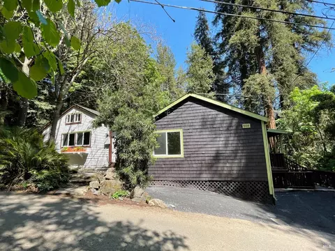 90 Market St, Camp Meeker, CA 95419