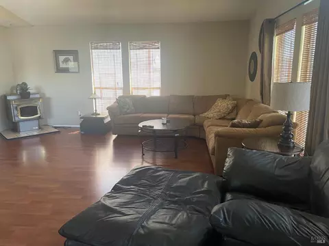 1807 Geneva Ln, Antioch, CA 94509 photo 4