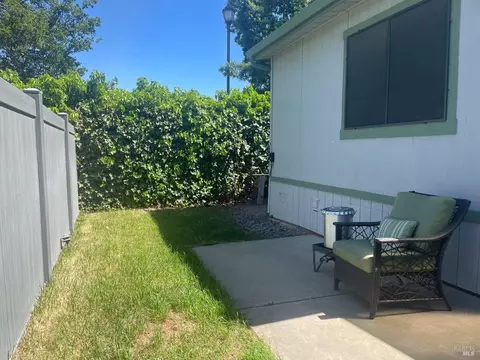 1807 Geneva Ln, Antioch, CA 94509 photo 3