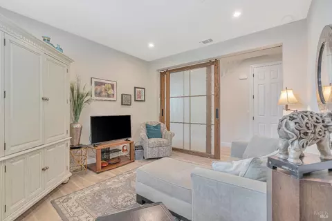 Living - 8732 Fehler Ln, Cotati, CA 94931 photo 2 of 7