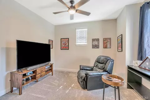 Living - 8732 Fehler Ln, Cotati, CA 94931 photo 6 of 7