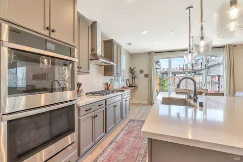 Kitchen - 8732 Fehler Ln, Cotati, CA 94931 photo 5 of 8