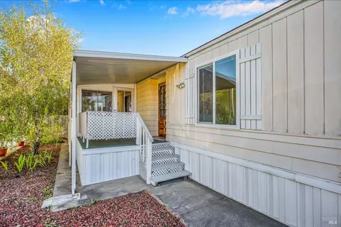 710 Sequoia St, Windsor, CA 95492 photo 6