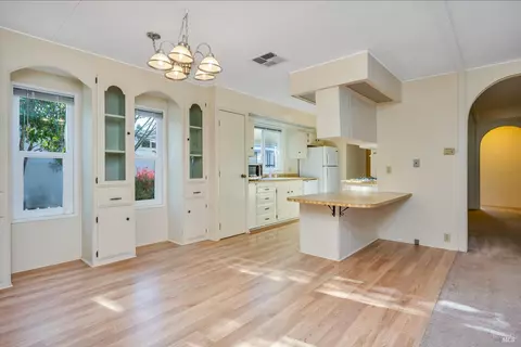710 Sequoia St, Windsor, CA 95492 photo 8