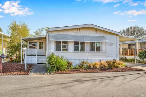 710 Sequoia St, Windsor, CA 95492 photo 2