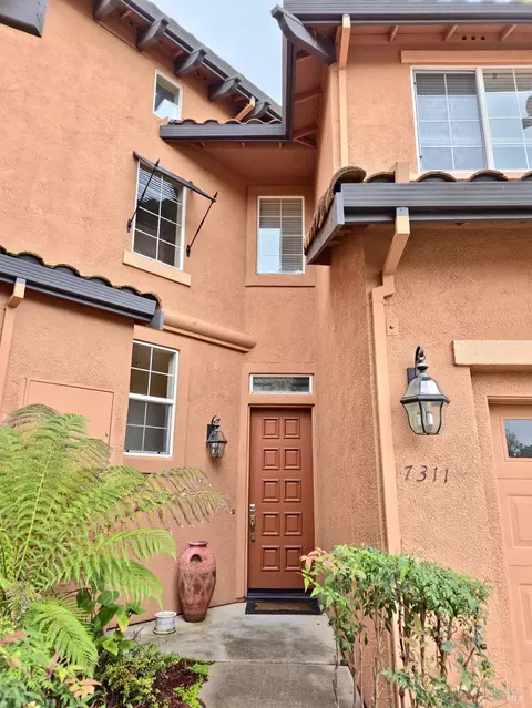 Exterior - 7311 Hapsburg Crown Ct, Vallejo, CA 94591 photo 2 of 4