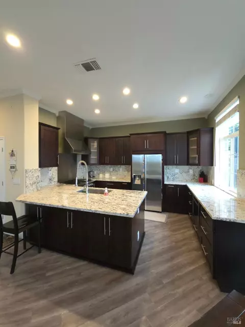 Kitchen - 7311 Hapsburg Crown Ct, Vallejo, CA 94591 photo 2 of 6