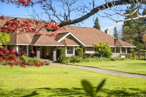 54 Hoff Rd, Santa Rosa, CA 95409 photo 3