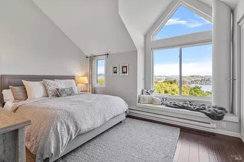 312 Donahue St, Sausalito, CA 94965