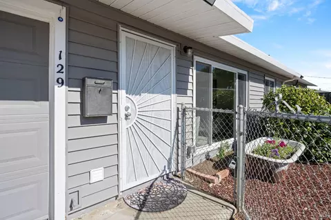 Exterior - 129 Ridgewood Ct, Vallejo, CA 94591 photo 2 of 10