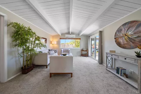Exterior - 129 Ridgewood Ct, Vallejo, CA 94591 photo 1 of 10