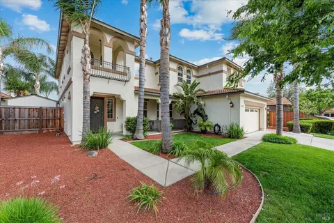 131 Brighton Cir, Vacaville, CA 95687
