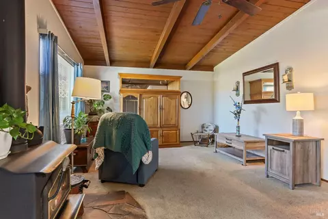 Bedroom - 924 4 Th St, Fairfield, CA 94533 photo 1 of 5