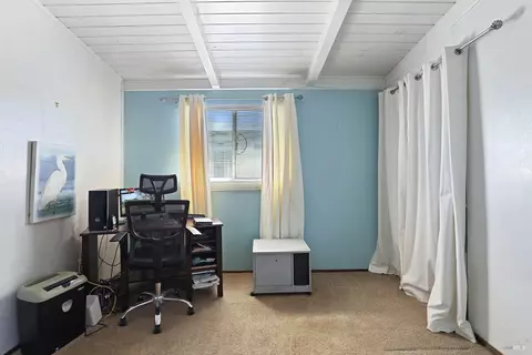 Bedroom - 924 4 Th St, Fairfield, CA 94533 photo 3 of 5
