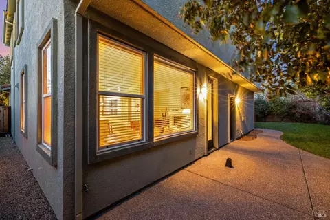 Exterior - 1100 Mitchell Ln, Windsor, CA 95492 photo 10 of 10
